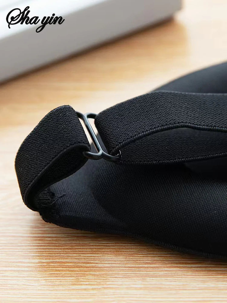 3D Eye Mask Adjustable Suitable for Men and Women with No Pressure on the Eyes Breathable and Light Blocking Eye Mask Black